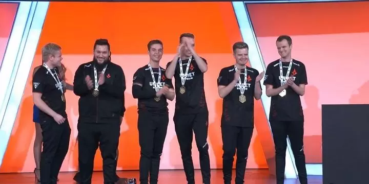 Astralis — G2. Прогноз на матч CS:GO (4 декабря 2019 года) Astralis — G2. Прогноз на матч CS:GO (4 декабря 2019 года)