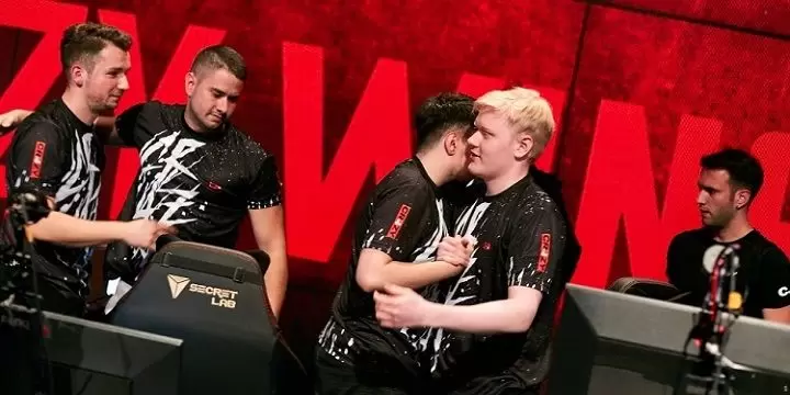 CR4ZY — GODSENT. Прогноз на матч CS:GO (15 декабря 2019 года) CR4ZY — GODSENT. Прогноз на матч CS:GO (15 декабря 2019 года)