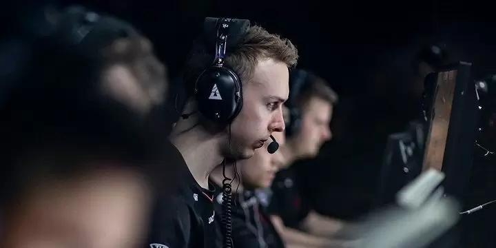 Astralis — Complexity. Прогноз на матч CS:GO (7 февраля 2020 года) Astralis — Complexity. Прогноз на матч CS:GO (7 февраля 2020 года)