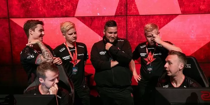 Astralis — Spirit. Прогноз на матч CS:GO (22 марта 2020 года) Astralis — Spirit. Прогноз на матч CS:GO (22 марта 2020 года)