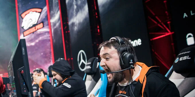 Team Spirit - Virtus.pro Team Spirit - Virtus.pro