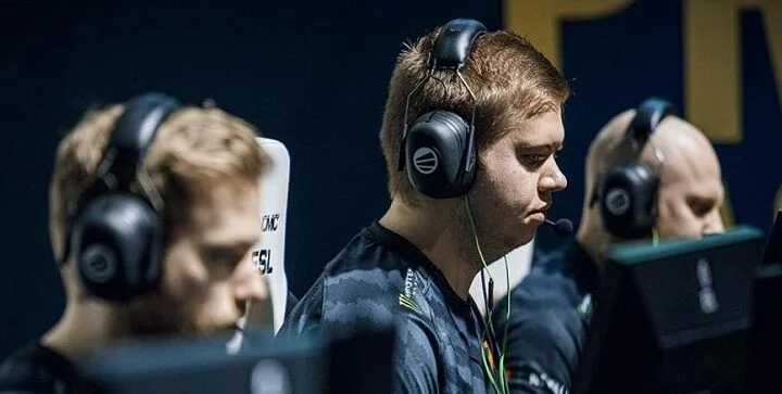 Fnatic - Team Spirit Fnatic - Team Spirit