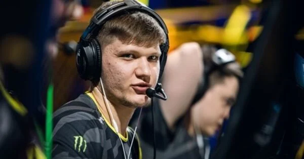 Na'Vi — Complexity. Прогноз на матч CS:GO (18 июня 2020 года) Na'Vi — Complexity. Прогноз на матч CS:GO (18 июня 2020 года)