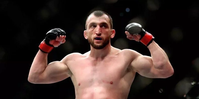 Элизеу Залески — Муслим Салихов. Прогноз на UFC (12 июля 2020 года) Элизеу Залески — Муслим Салихов. Прогноз на UFC (12 июля 2020 года)