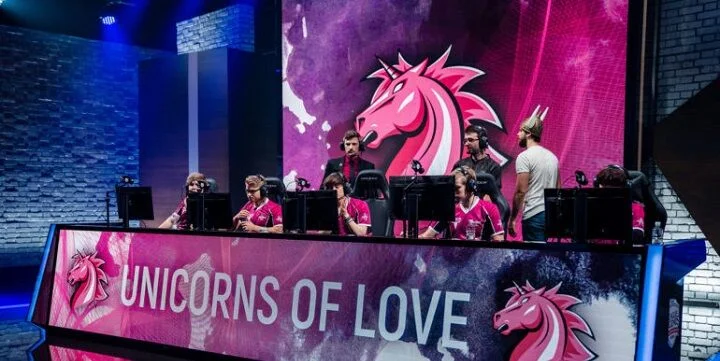 CR4ZY - Unicorns of Love CR4ZY - Unicorns of Love