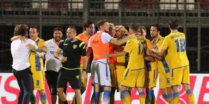 Фрозиноне - Порденоне