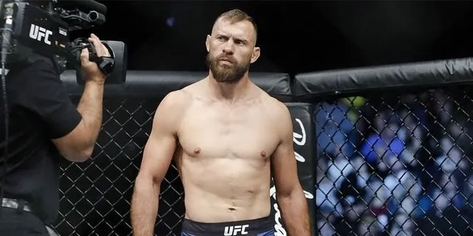 Дональд Серроне — Нико Прайс. Прогноз на UFC (20 сентября 2020 года) Дональд Серроне — Нико Прайс. Прогноз на UFC (20 сентября 2020 года)