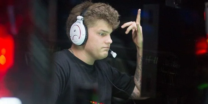 Virtus.pro - NaVi Virtus.pro - NaVi