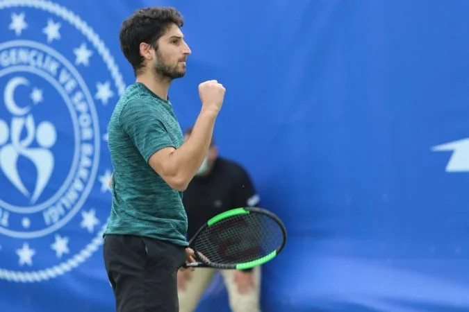 Алтуг Селикбилек - Йозеф Ковалик. Прогноз на матч ATP Стамбул (18 января 2021 года)
Алтуг Селикбилек - Йозеф Ковалик. Прогноз на матч ATP Стамбул (18 января 2021 года)