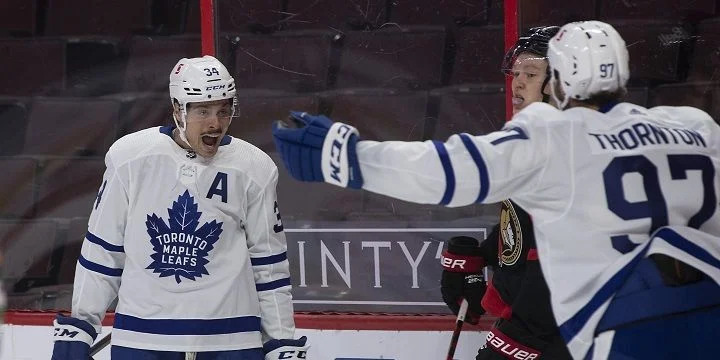 Торонто - Виннипег Джетс Торонто - Виннипег Джетс
