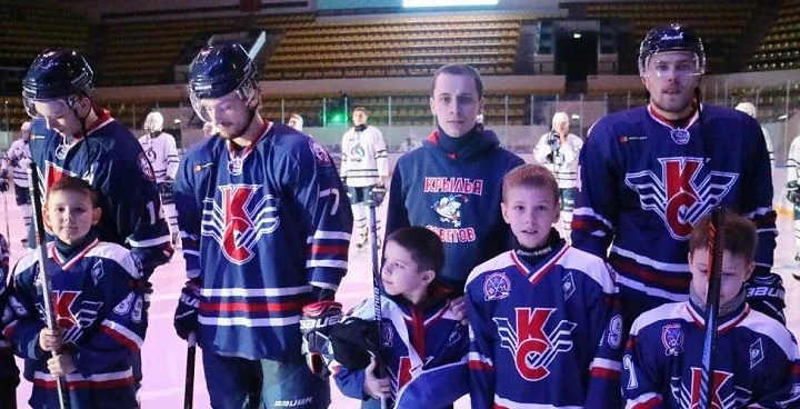 Крылья Советов — Тайфун. Прогноз на матч чемпионата МХЛ (10 февраля 2021 года) Крылья Советов — Тайфун. Прогноз на матч чемпионата МХЛ (10 февраля 2021 года)