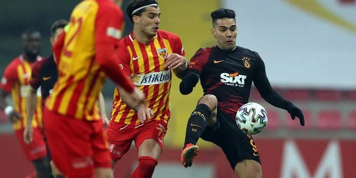 Галатасарай - Ризеспор Галатасарай - Ризеспор