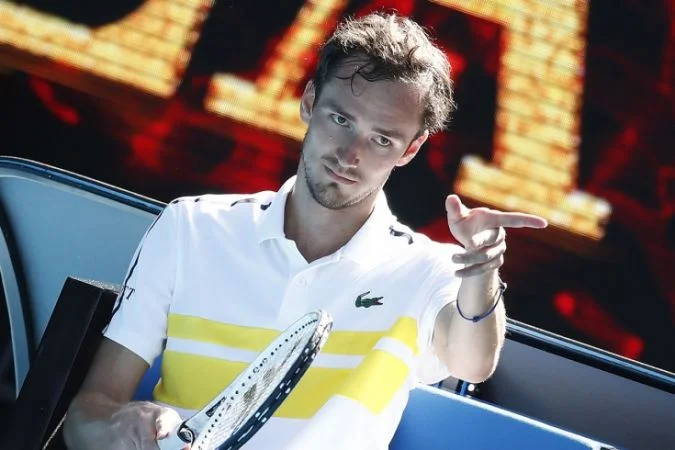 Томми Пол - Даниил Медведев. Прогноз на матч ATP Ролан Гаррос (2 июня 2021 года)
Томми Пол - Даниил Медведев. Прогноз на матч ATP Ролан Гаррос (2 июня 2021 года)